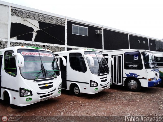 Garajes Paradas y Terminales San-Cristobal por Pablo Acevedo