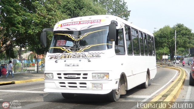 Expresos Mocot�es 25 por Leonardo Saturno