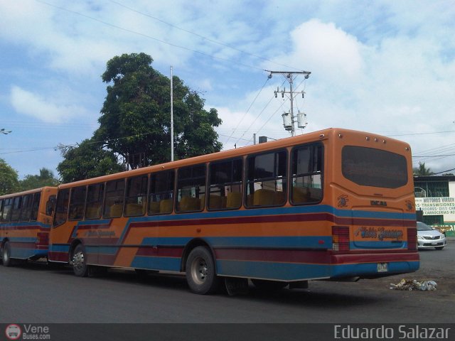 Expresos Valle Guanape 08 por Eduardo Salazar