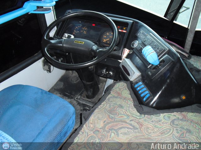 U.C. 23 de Enero 153 por Arturo Andrade