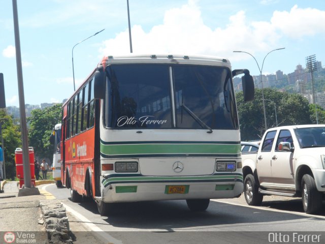 Particular o Desconocido 2084 por Otto Ferrer