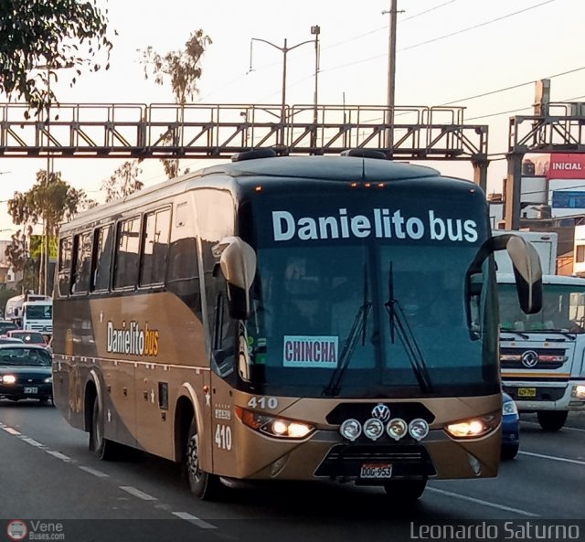 Danielito Bus 410 por Leonardo Saturno