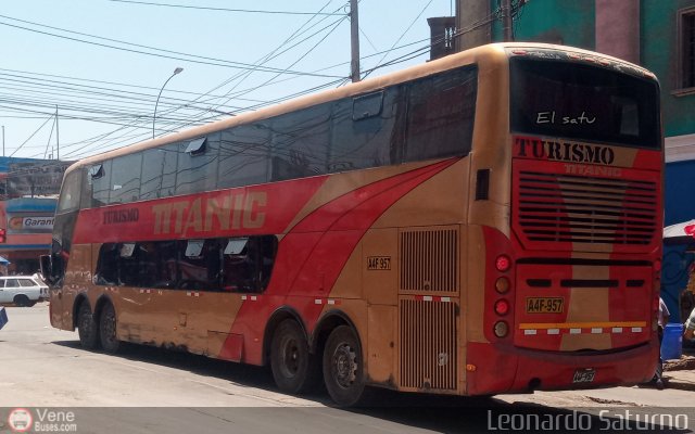 Turismo Titanic S.A.C. 957 por Leonardo Saturno