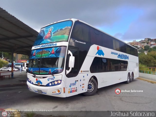 Expresos M�rida 0180 por Joshua Sol�rzano