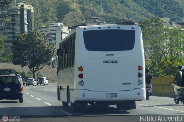 Particular o Desconocido 6912 por Pablo Acevedo