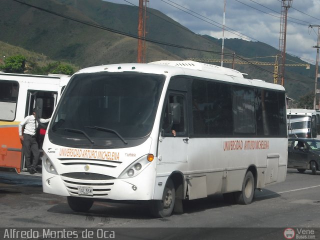 Universitarios y Escolares UAM por Alfredo Montes de Oca