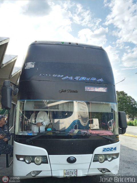 Expresos M�rida 2024 por Jos� Brice�o