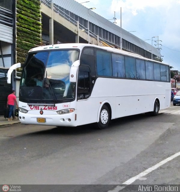 Transportes Uni-Zulia 0444 por Alvin Rondn