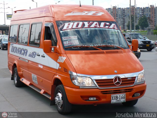 Flota Boyac 260 por Joseba Mendoza