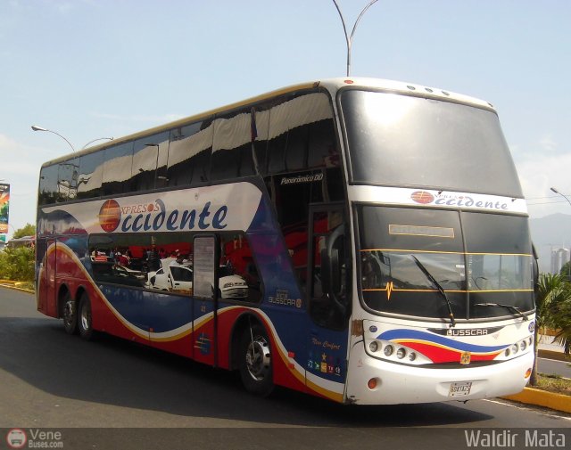 Expresos Occidente 322 por Waldir Mata