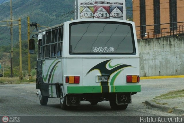 Particular o Desconocido 2869 por Pablo Acevedo