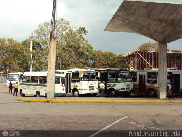 Garajes Paradas y Terminales San-Cristobal por Yenderson Cepeda