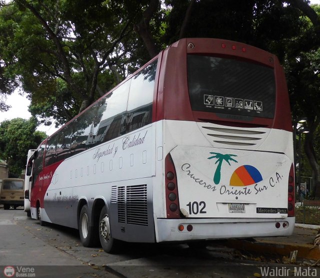 Cruceros Oriente Sur 102 por Waldir Mata