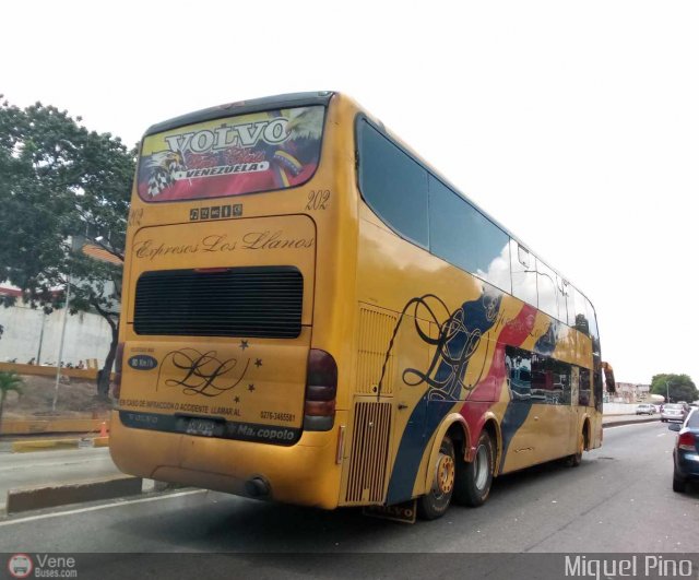 Expresos Los Llanos 202 por Miguel Pino