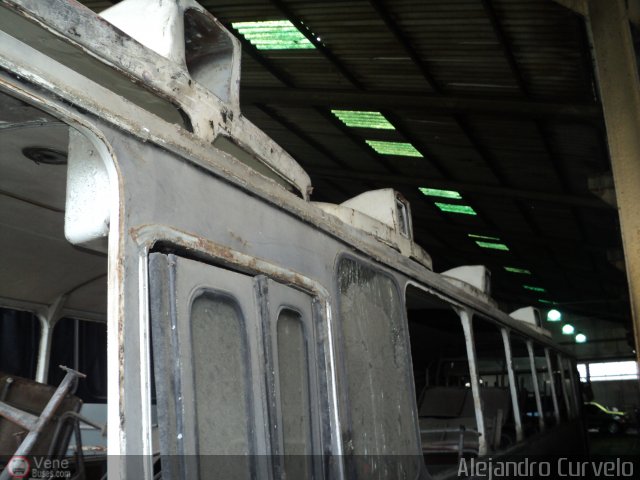 En Chiveras Abandonados Recuperacin AC0045 por Alejandro Curvelo