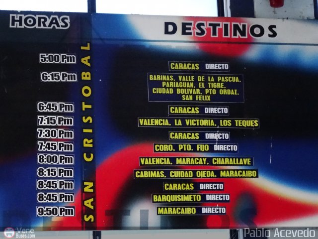 Garajes Paradas y Terminales San-Cristobal por Pablo Acevedo