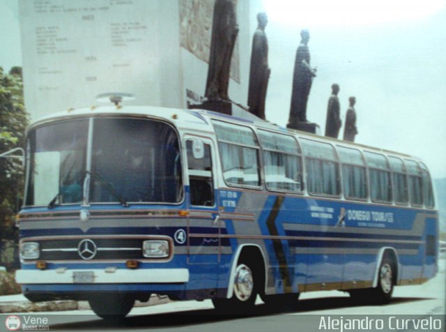 Dobegui Tours 4 por Alejandro Curvelo