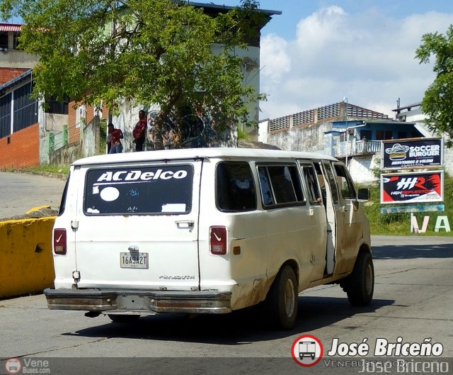 U.C. Lnea Carvajal 008 por Jos Briceo