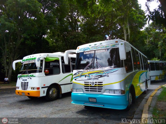 Garajes Paradas y Terminales Merida por Kleyzer Caldern
