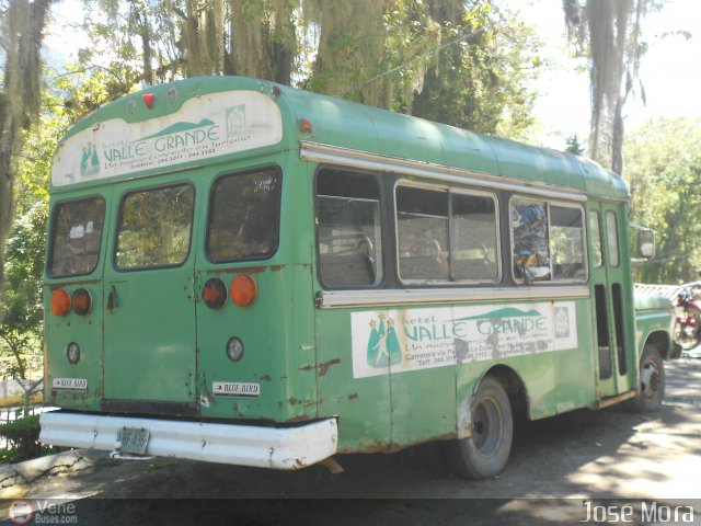 Particular NO USAR M�S 100 por Jos� Mora