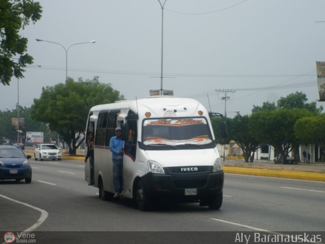 CA - Unin La Esmeralda 203 por Aly Baranauskas