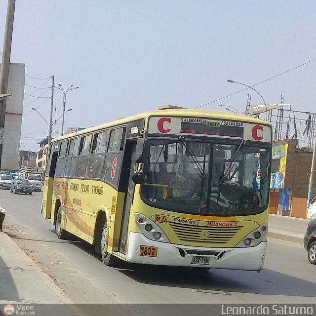 Transportes Huscar S.A. 758 por Leonardo Saturno