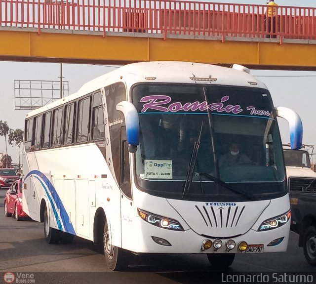 Romn Tours 957 por Leonardo Saturno