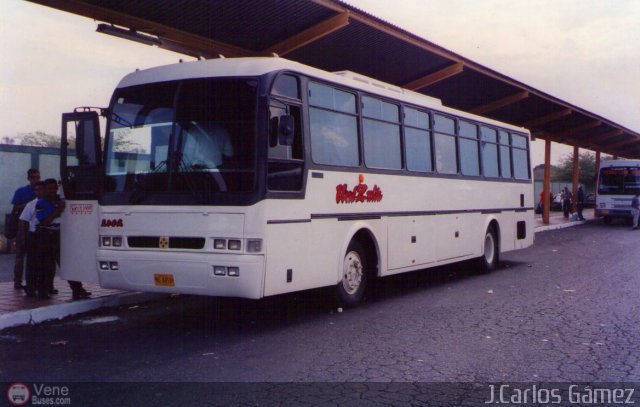 Transportes Uni-Zulia 2042 por Luis Figuera