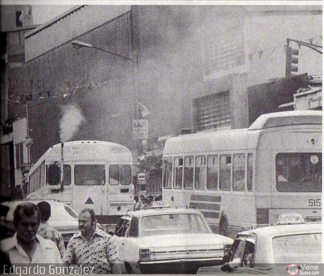 Instituto Municipal de Transporte Colectivo 515 por Alfredo Montes de Oca