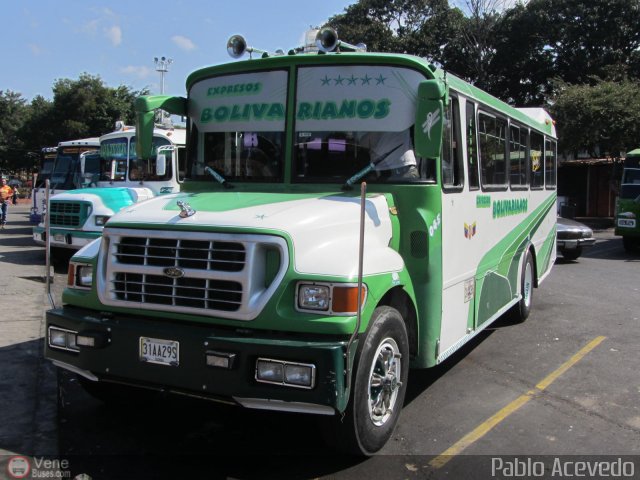 Expresos Bolivarianos 45 por Pablo Acevedo