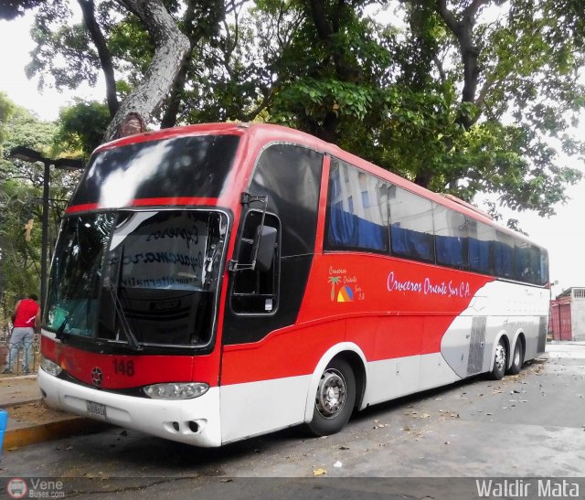 Cruceros Oriente Sur 148 por Waldir Mata