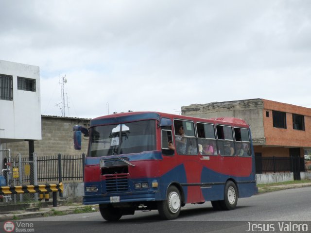 CA - Unin Vivienda Popular Los Guayos 249 por Jess Valero