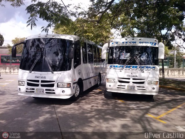 Garajes Paradas y Terminales Caracas por Oliver Castillo