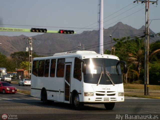 Particular 25 por Aly Baranauskas