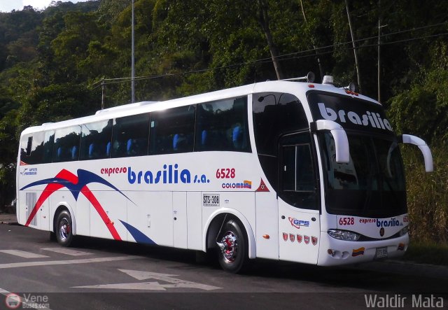 Expreso Brasilia 6528 por Waldir Mata