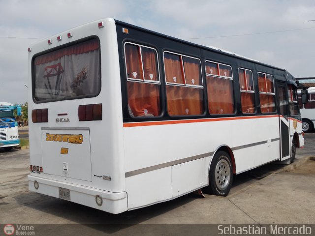 U.C. 23 de Enero 161 por Sebasti�n Mercado