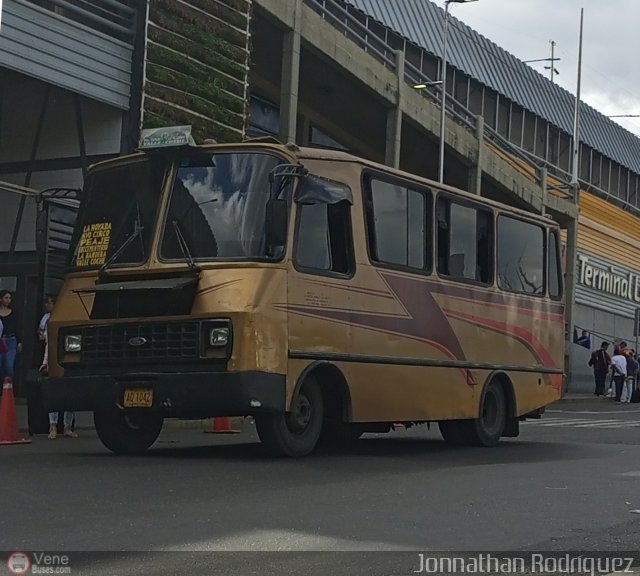 DC - S.C. Plaza Espa�a - El Valle - Coche 034 por Jonnathan Rodr�guez