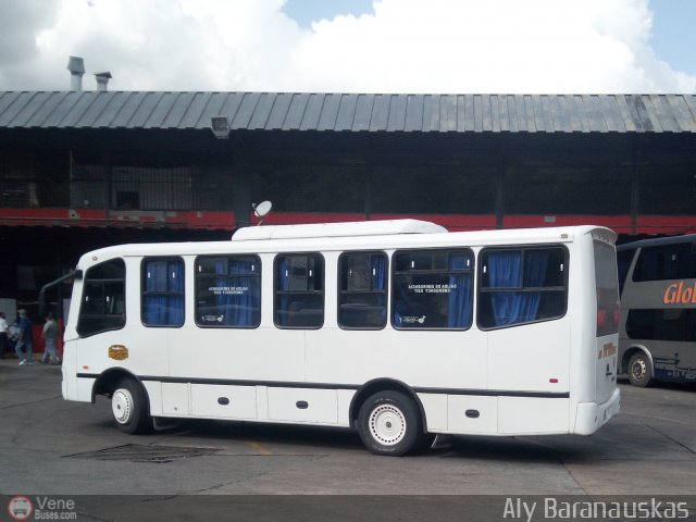 U.C. 23 de Enero 438 por Aly Baranauskas