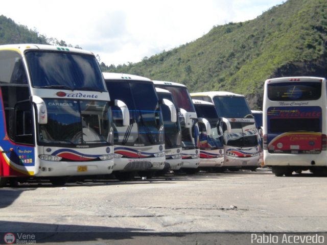 Garajes Paradas y Terminales Caracas por Pablo Acevedo