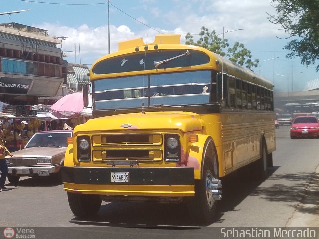 ZU - Colectivos La Ca�ada 005 por Sebasti�n Mercado