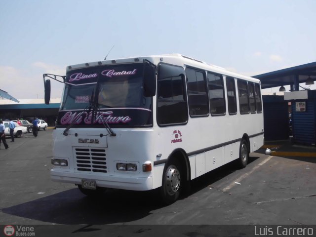 U.C. L�nea Central 041 por Luis Enrique Carrero