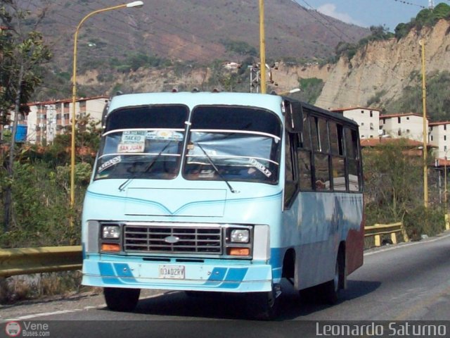 Lnea Los Caracoles 29 por Leonardo Saturno