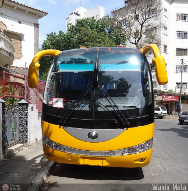 PDVSA Transporte Escolar 999 por Waldir Mata