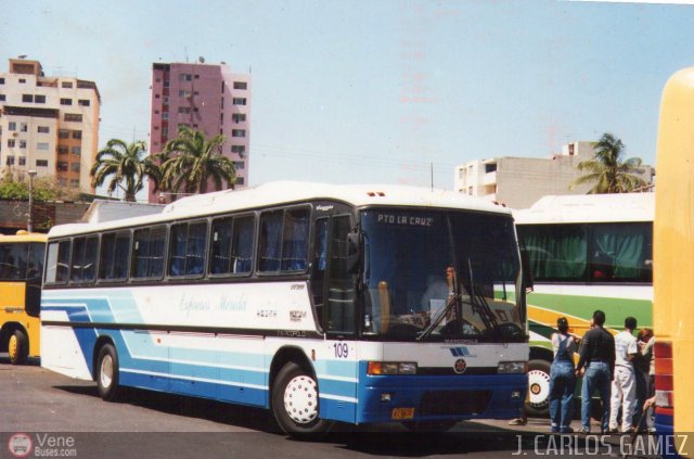 Expresos M�rida 0109 por Pablo Acevedo