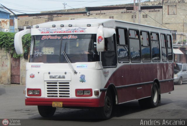 Transporte La Villa 13 por Andrs Ascanio