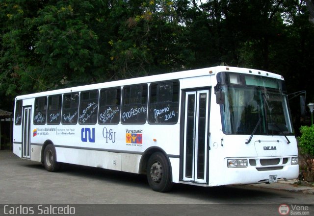 Universidad Pedag�gica Experimental Libertador IPR-M�caro 03 por Carlos Salcedo