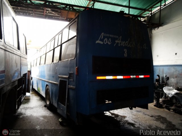 En Chiveras Abandonados Recuperacin 03 por Pablo Acevedo