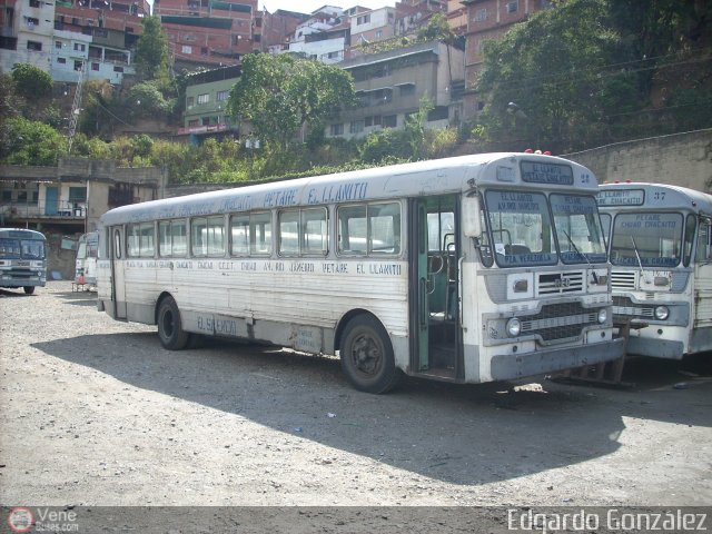 Transporte El Llanito 28 por Edgardo Gonzlez