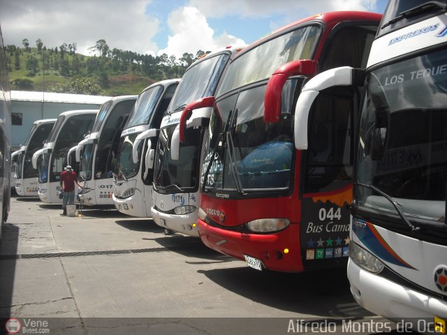 Garajes Paradas y Terminales Caracas por Alfredo Montes de Oca