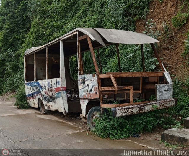 En Chiveras Abandonados Recuperaci�n CARACAS por Jonnathan Rodr�guez